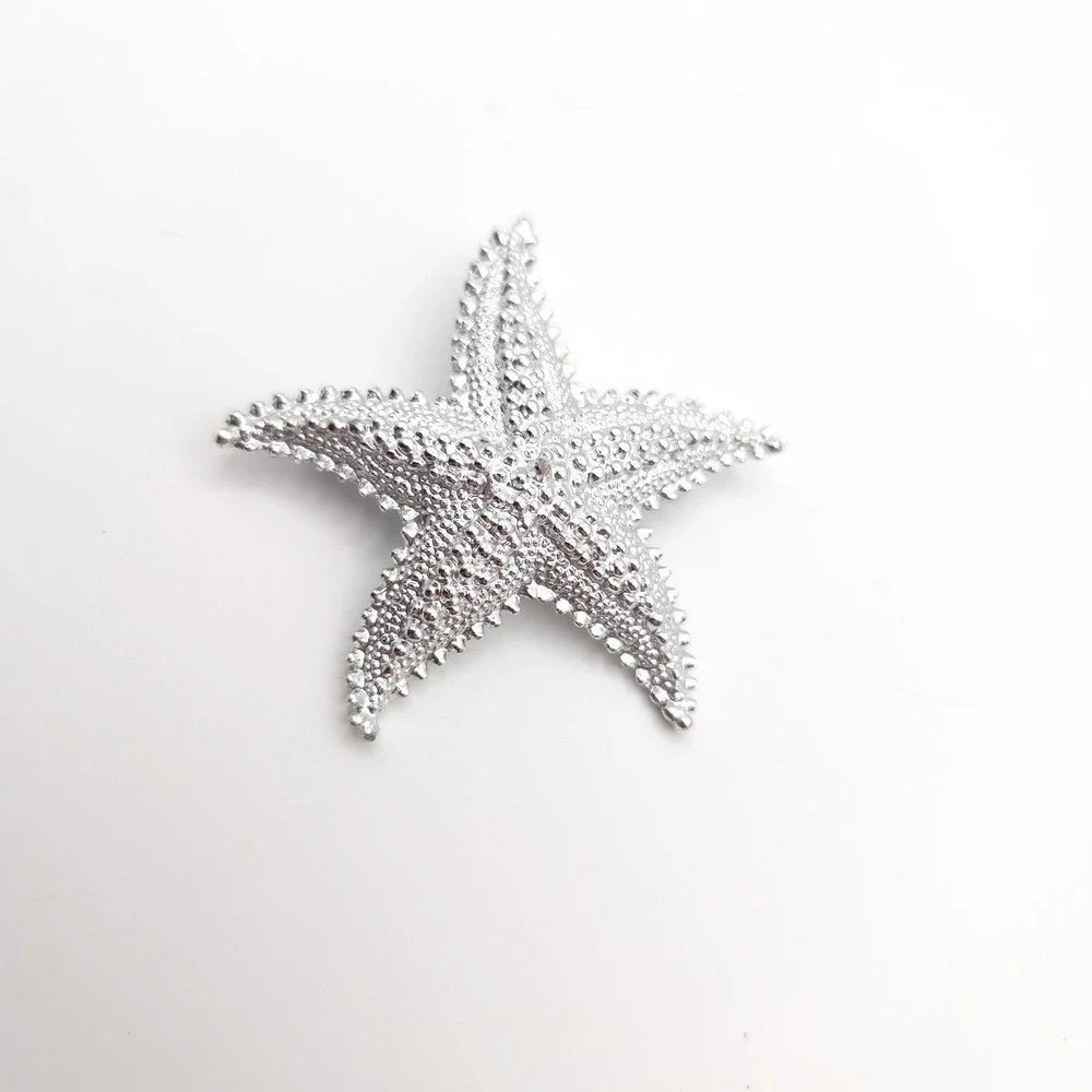 Silver Tone Starfish Brooch Pin Nautical Sea Life‎ Beachy Textured Accessory